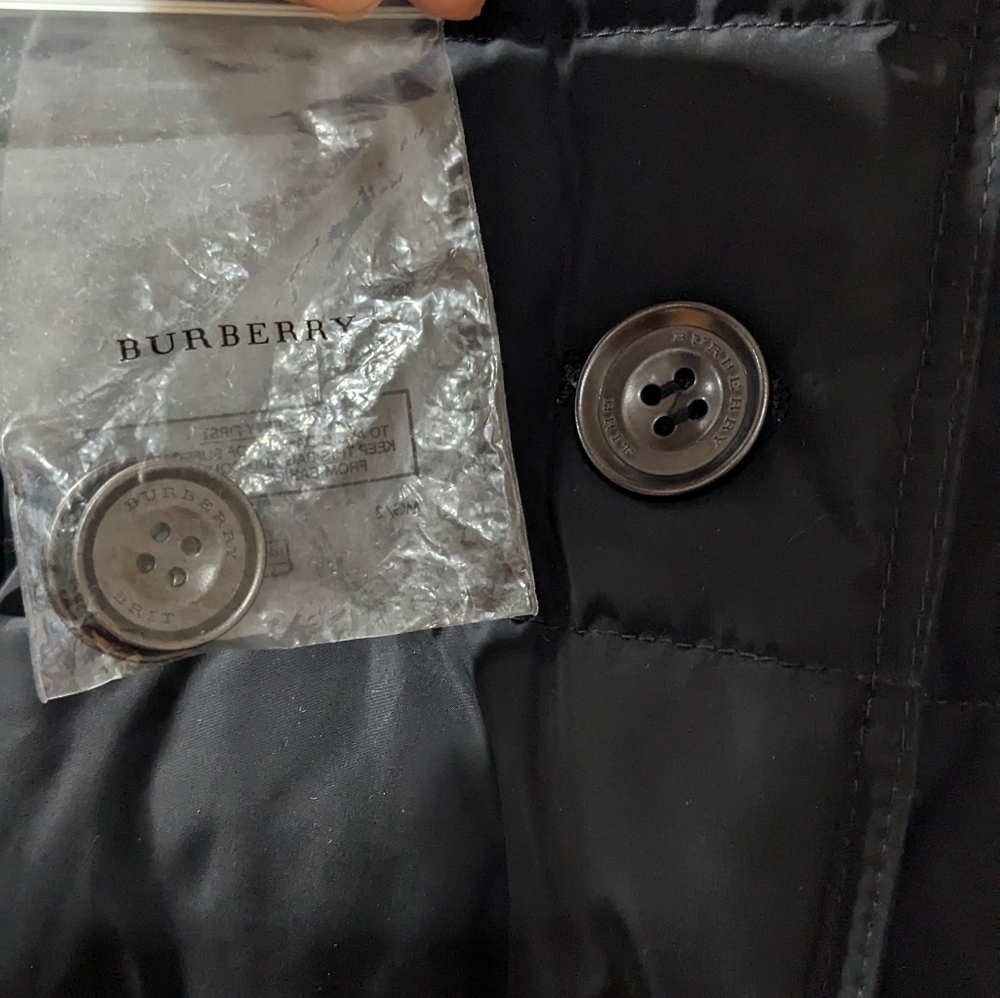 Burberry coat - Picture 5 of 7